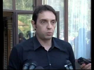 FUSNOTA PER KOSOVEN ALEKSANDAR VULIN SQARON QENDRIMIN E SERBISE LAJM