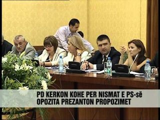 Shtyhen ndryshimet Kushtetuese - Vizion Plus - News - Lajme