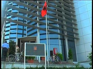 VRASJE MAKABER GJENDET E MASAKRUAR ME GURE NENA E DY FEMIJEVE LAJM