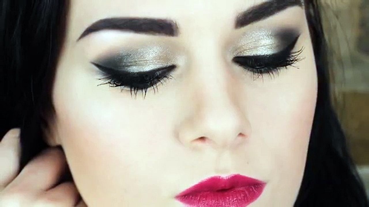 Champagne Eyes with a Bold Lip Makeup Tutorial