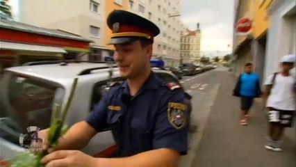 trouver un flic avec de la weed