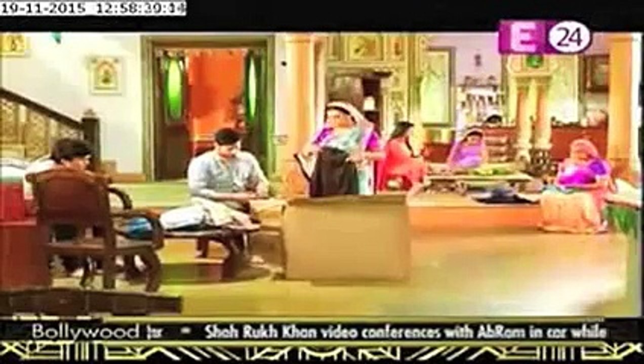 Sooraj aur Sandhya aaye Doctor ke Paas kyonki Emily chup kar Aayi thi Uuske Paas -22th November 2015-Diya Aur Baati Hum