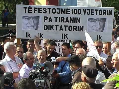 ISH TE PERNDJEKURIT PROTESTE PARA PARLAMENTIT TE LARGOHET DIKTATORI BERISHA LAJM