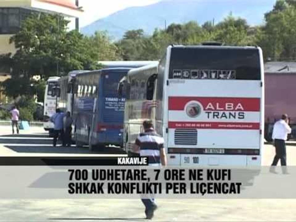 Bllokohen autobusët ne Kakavijë - Vizion Plus - News - Lajme