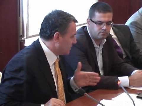 FINANCIMET E RRUGEVE OPOZITA KERKON HETIMIN E KREDIVE NGA KONTROLLI I SHTETIT LAJM