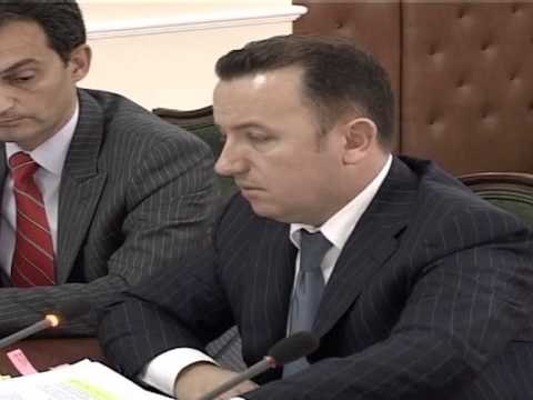 RAPORTON MINISTRI HALIMI NE KOMISIONIN E LIGJEVE ISH TE PERNDJEKURIT U PAGUAN LAJM
