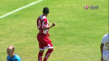 Diego opera milagre e Henrique perde gol incrível no rebote