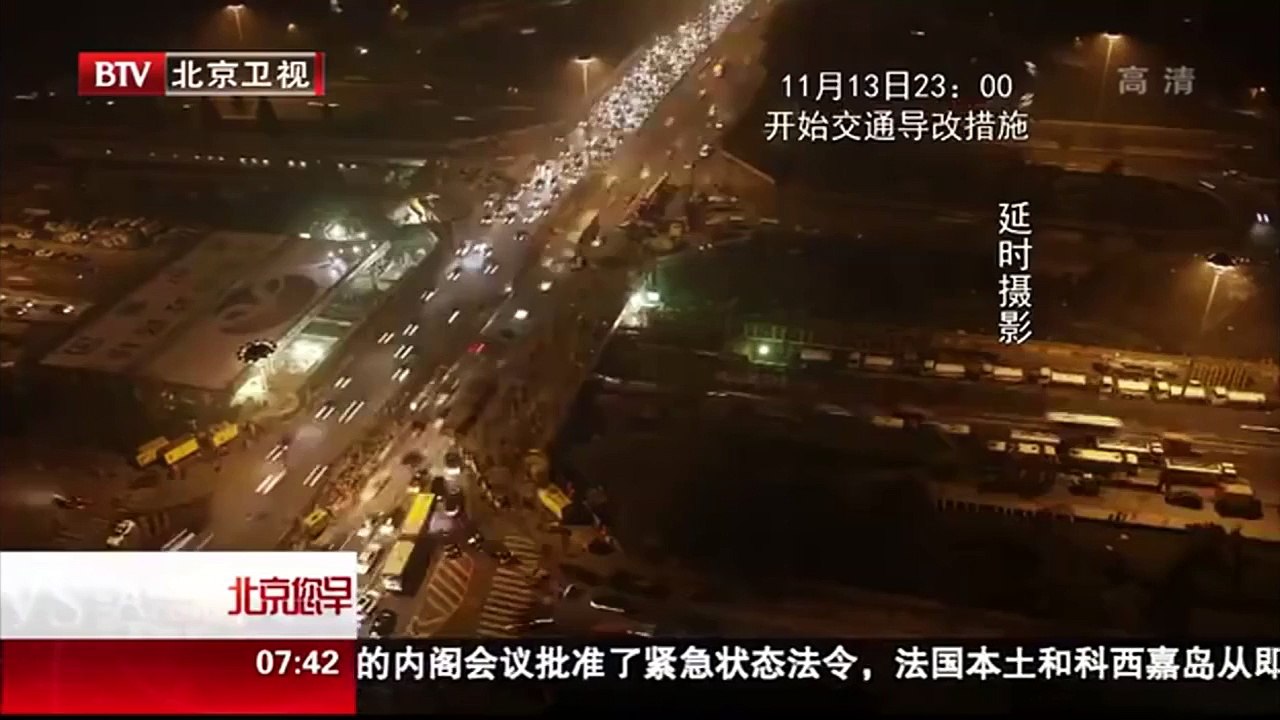 Destruyen un puente y construyen otro en menos de 48 horas