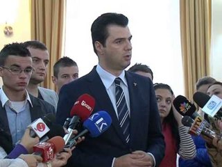 KARTA E STUDENTIT BASHA JA FATURON VONESAT MOSINTERESIMIT TE STUDENTEVE LAJM