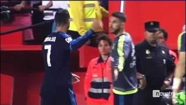 Cristiano Ronaldo made an ugly gesture towards Sergio Ramos after the match Real Madrid vs