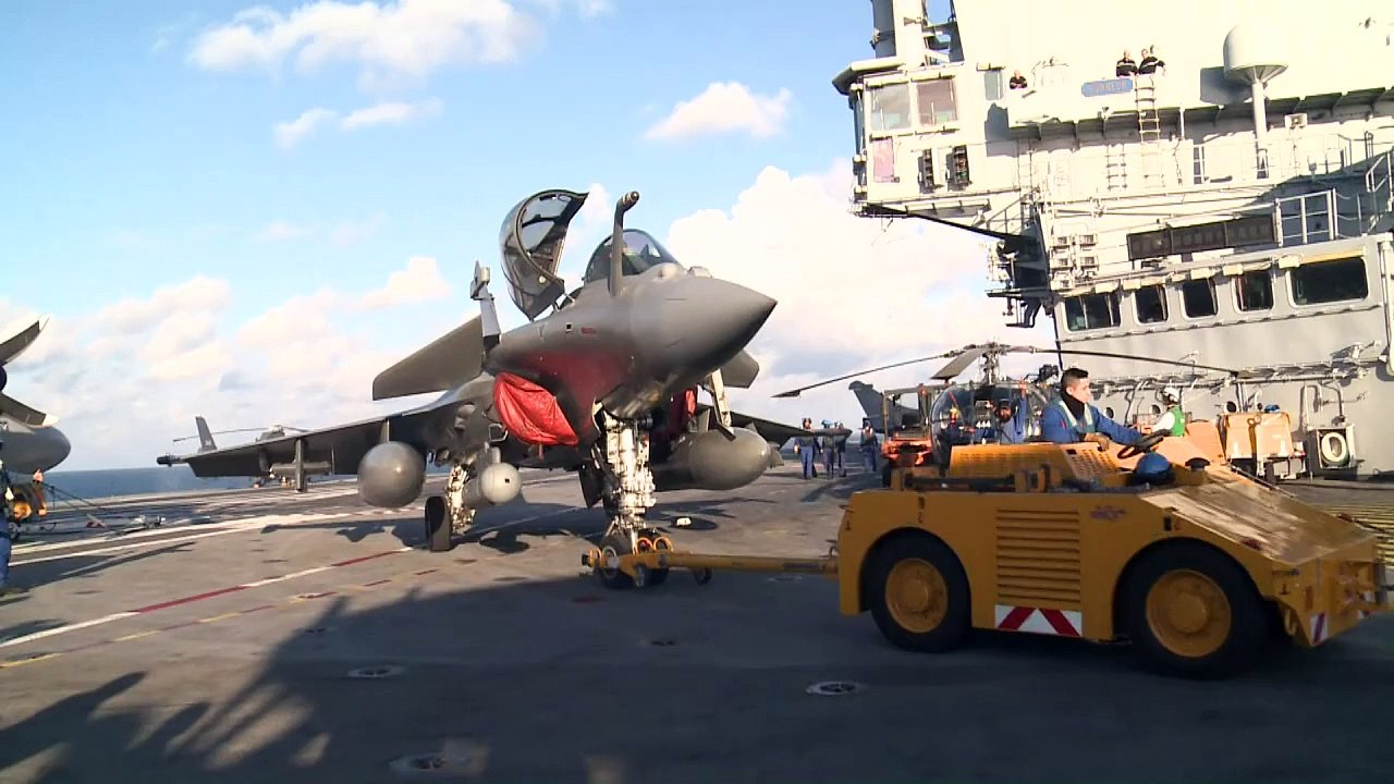 A bord du porte-avions "Charles de Gaulle", déployé en Méditerranée