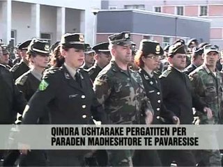 Parada e ushtrisë për festën - Vizion Plus - News - Lajme