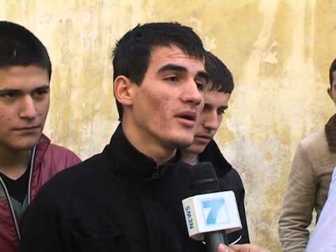 FESTE EDHE NE BURG PARABURGIMI 313 FESTON 100 VJETORIN E PAVARESISE SE VENDIT LAJM