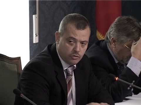 BUXHETI I SIGURISE OPOZITA HEDH DYSHIME PER SHPERNDARJEN E FONDEVE NE POLICI LAJM