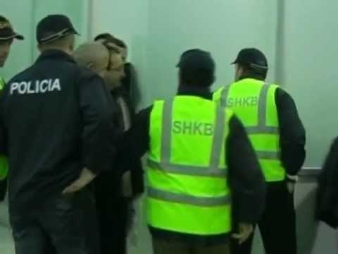 BURG PER POLICIN KUFITAR GJYKATA LE NE ARREST ME BURG EDUARD CELMETEN LAJM