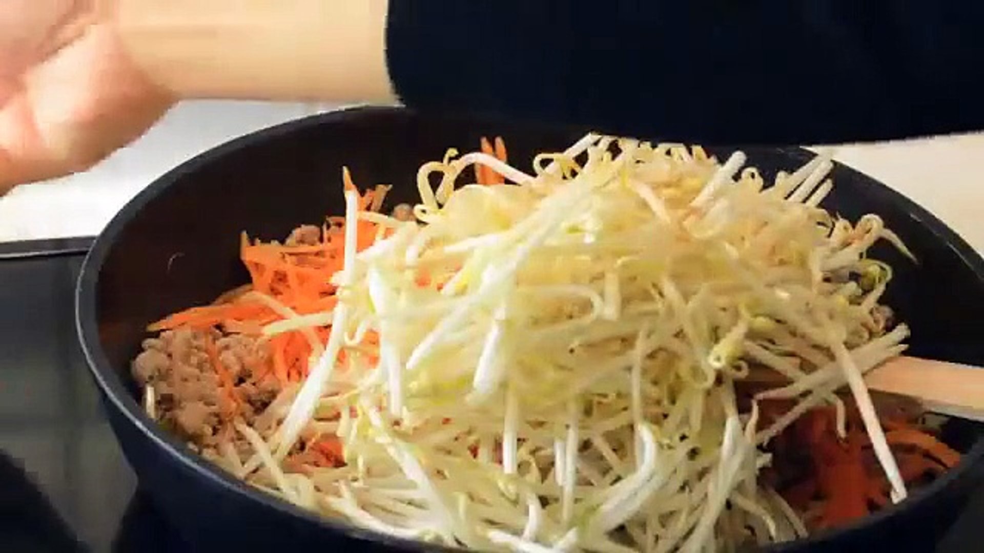 ⁣Thai Food Recipe - Thai Spring Rolls