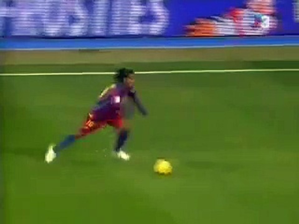 But Ronaldinho - Real VS Barça (2005)