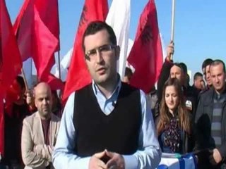 ALEANCA KUQ E ZI BERISHA NUK MBAJTI PREMTIMET PER NDERTIMIN E KORIDORIT 8 LAJM