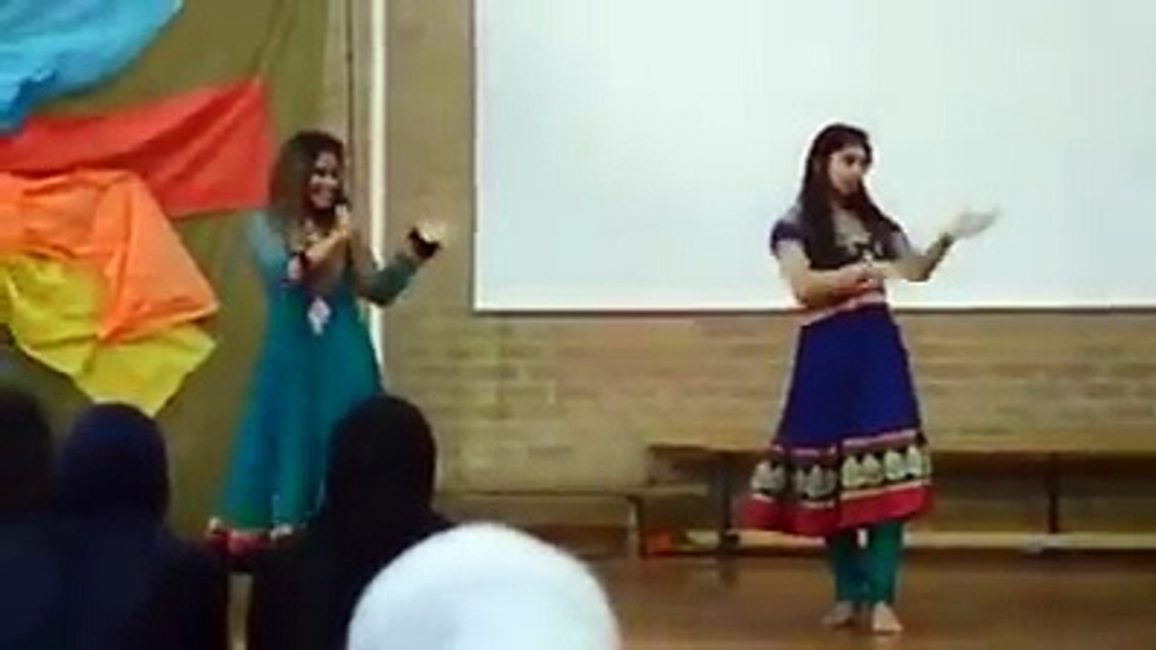 Wedding Girls Dancing Beautifull 2015