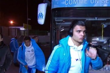 L'arrivée du bus de l'OM à Geoffroy-Guichard