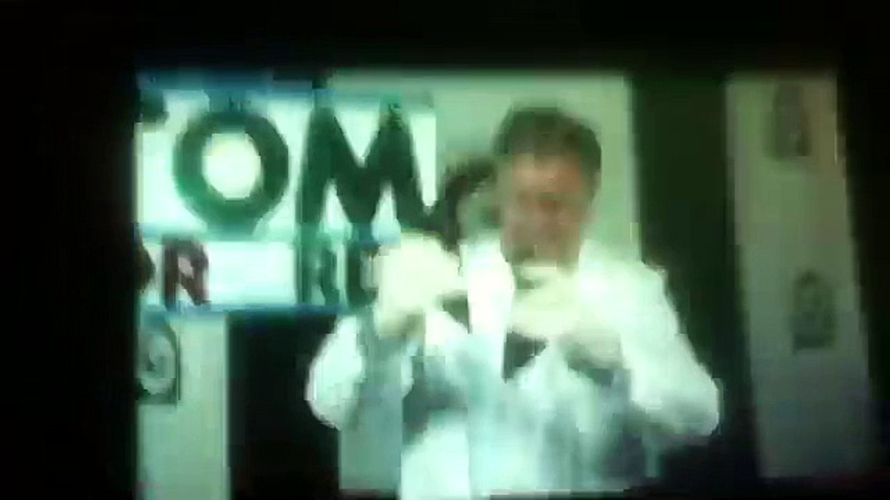 Tom desperately brakes a record