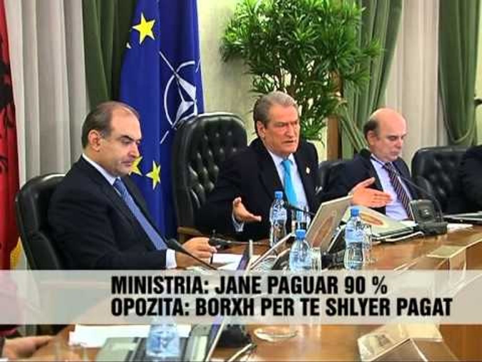 Vonesa me pagat e buxhetoreve - Vizion Plus - News - Lajme