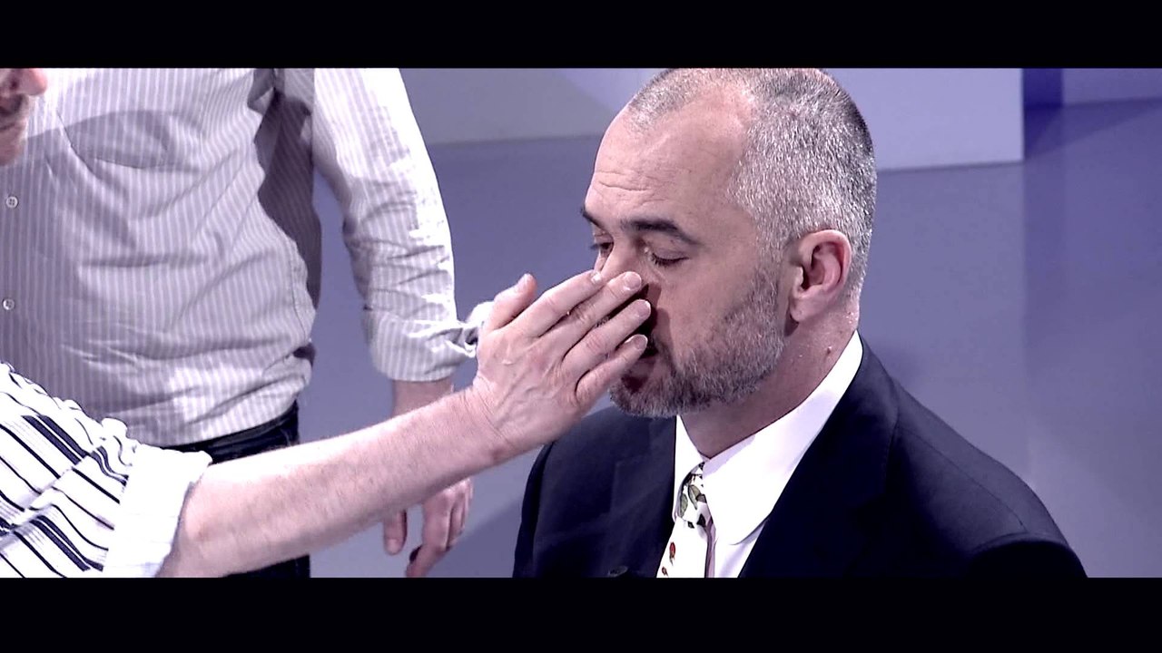 Opinion - OFF RECORD 2 - 8 janar 2013