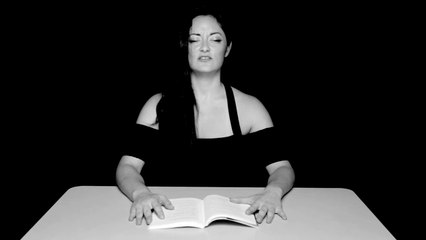 Juste des femmes qui jouissent en lisant un roman - vidéo Dailymotion