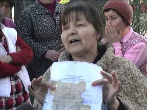 PROTESTE NE DURRES BANORET E ISH KABINAVE KERKOJNE TI PRIVATIZOJNE ATO LAJM