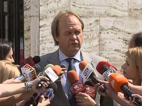 WOLFARTH ME LLALLEN DENONI ZYRTARET E KORRUPTUAR KTHENI BESIMIN TE DREJTESIA LAJM