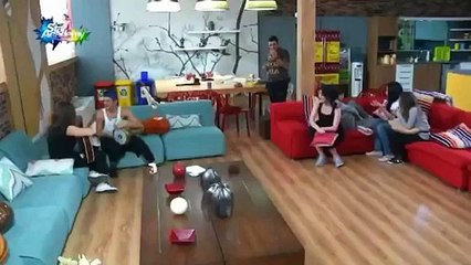 حنان الخضر  تنفعل بسب اكل طعامها- ستار اكاديمي 11