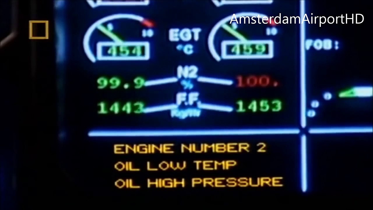 Air Transat Flight 236 crash documentary - Flying on Empty
