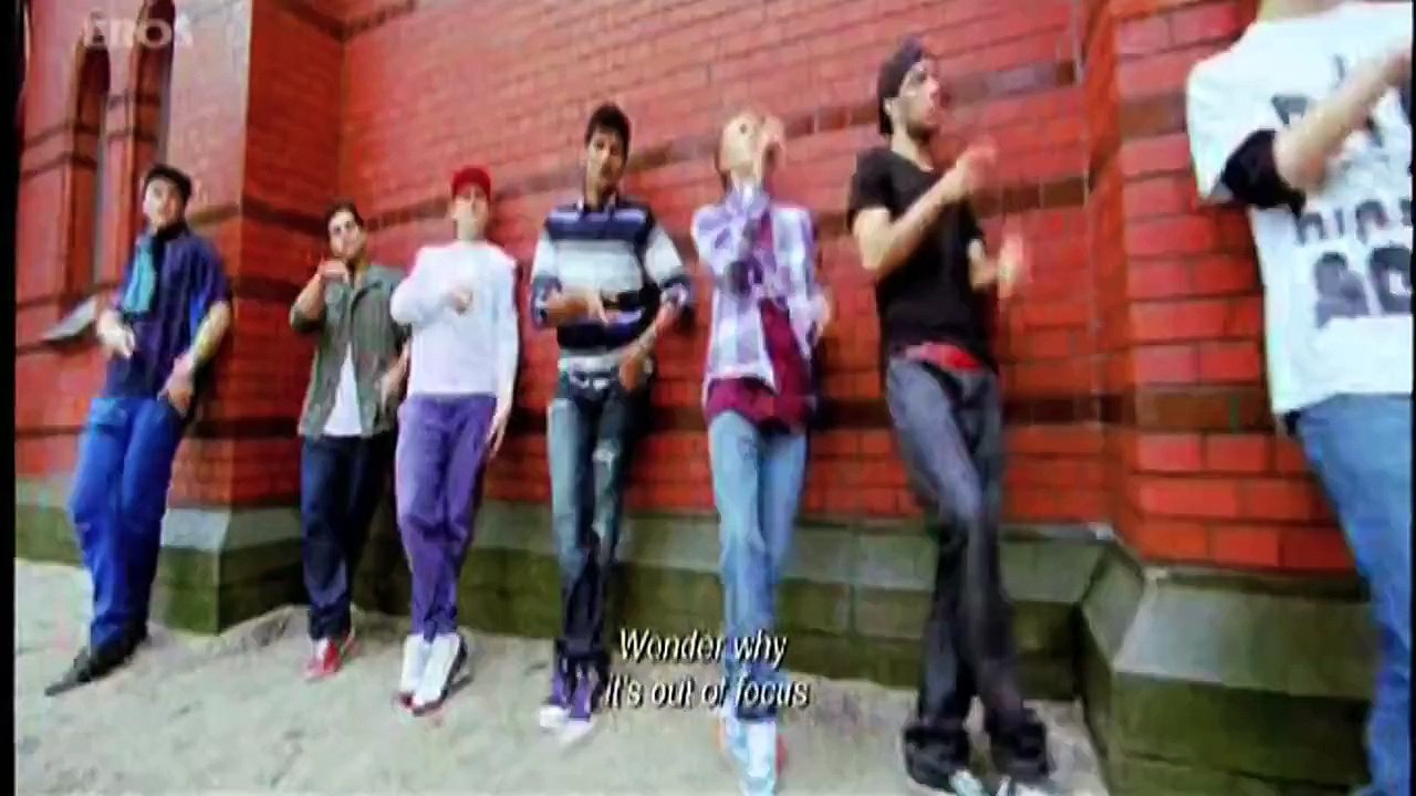 Ennamo Yedho song -- KO