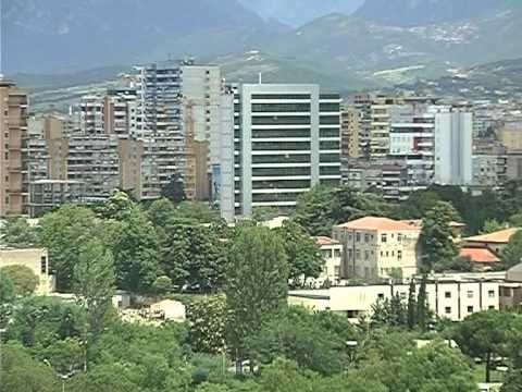 BANKA BOTERORE SHQIPERIA NJESOJ SI GREQIA PER SHKAK TE NIVELIT TE BORXHIT LAJM