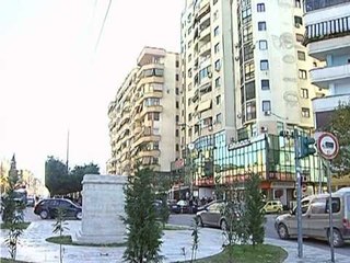 KESHILLI BASHKIAK DO TE NDEROJE ME BUSTE NE TIRANE FIGURA TE SHQUARA LAJM