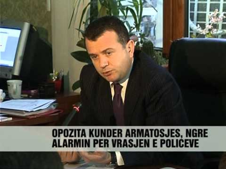Debati për armët e zyrtareve - Vizion Plus - News - Lajme