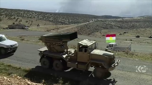 سجال بمواقع التواصل بشأن حرق العلم العراقي أو الكردي