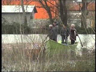 SHKODRA NEN UJE-HAPEN PORTAT E HEC PERMBYTET GJITHE FUSHA E NENSHKODRES-LAJM