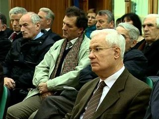 KRASNIQI NE TIRANE-PROMOVON BOTIMIN PER FIGURAT E SHQUARA SHQIPTARE-LAJM