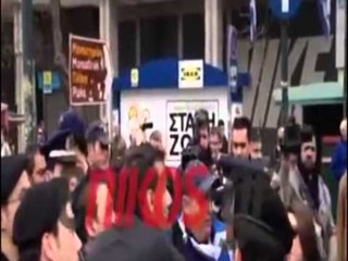 FESTA E PAVARESISE-SHENOHEN INCIDENTE NE GREQI NE PARADEN E 192 VJETORIT-LAJM