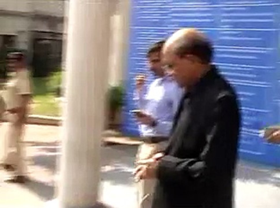 Ahmedabad Varesh Sinha State Election Commissioner visit Collector Office during polls