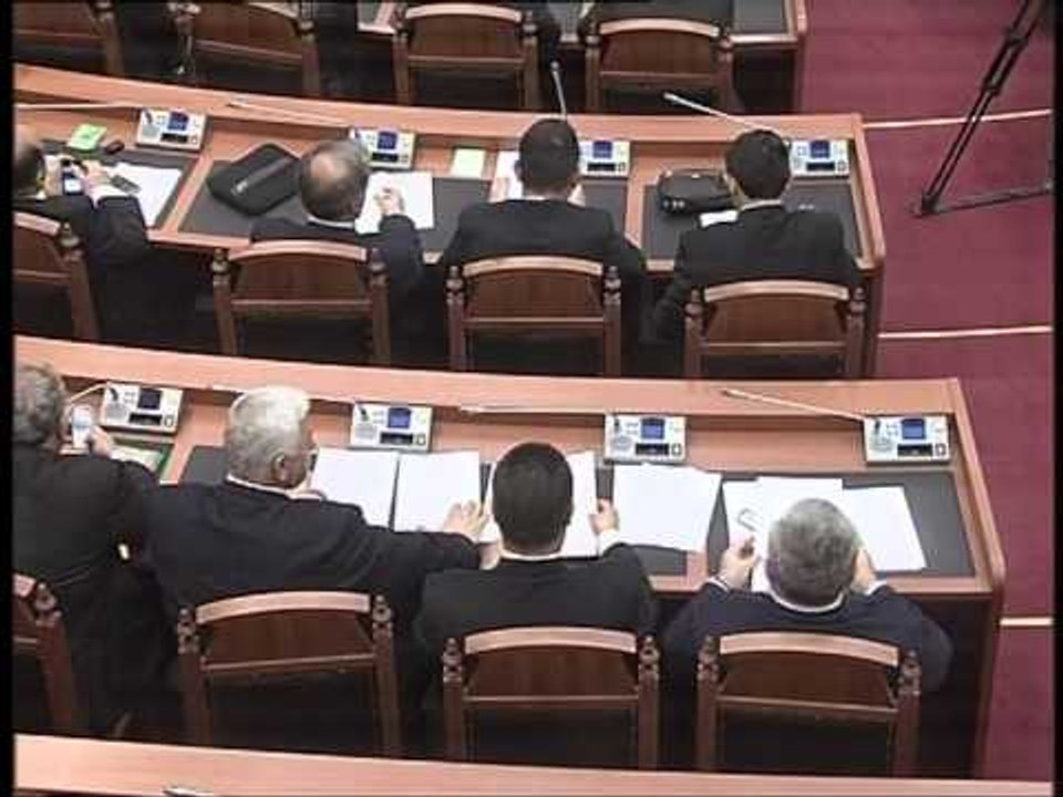 DEKRETET E PRESIDENTIT-MIRATOHEN NE KUVEND ANETARET E RINJ TE GJYKATES SE LARTE-LAJM