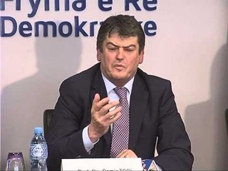 FRD ME STUDENTET-PER TOPIN RROTACIONI POLITIK DO TE VIJE NGA POLI I TRETE-LAJM