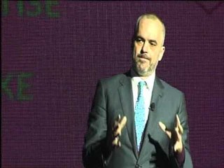 EDI RAMA NE DURRES-VE THEKSIN TE BASHKIMI EKONOMIK E ARSIMOR I SHQIPTAREVE-LAJM