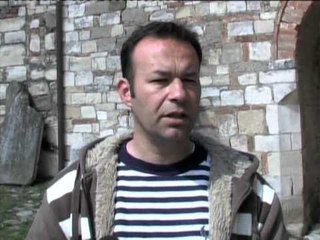 TEATRI I APOLLONISE-MONUMENTI ANTIK NE RREZIK TE SHEMBET PREJ RRESHQITJEVE-LAJM