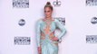 Jennifer Lopez And Other Body Baring AMA Beauties