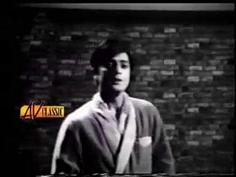 Aye-abre-karam-aaj-itna-From-Naseeb-Apna-Apna-by-Ahmad-Rushdi-Waheed-Murad