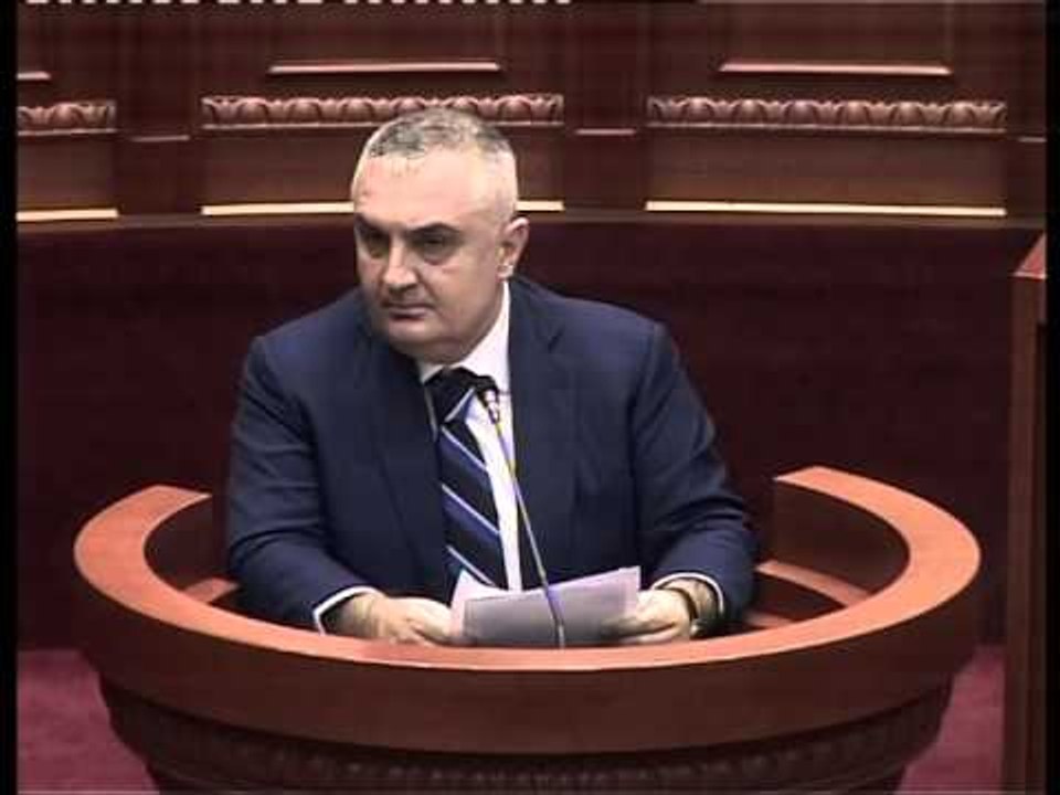 PERPLASJE NE PARLAMENT-PD DHE OPOZITA DEBATOJNE PER SHKARKIMIN E ILIRJAN MUHOS-LAJM-LAJM