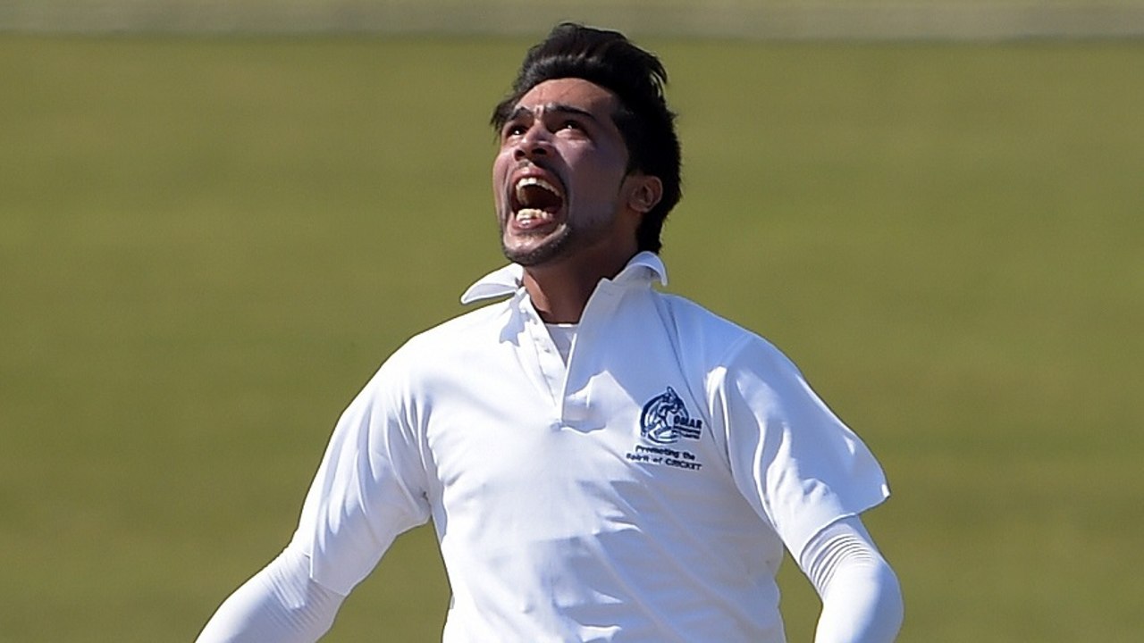 17 Years Muhammad Amir Impressed Everyone on Test Debut, has taken wicket of  Mahela Jayawardena and Kumar Sangakkara.