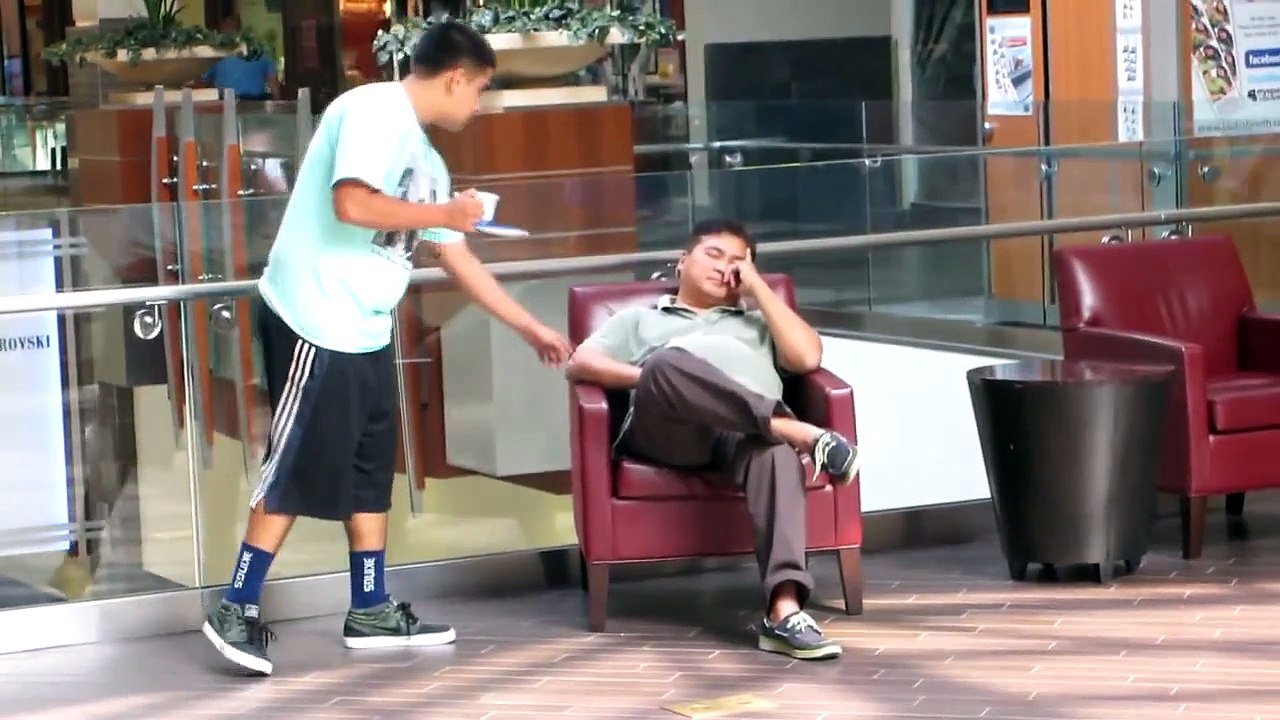 HOT TEA SPILL PRANK!!